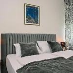 Petra Hills Majestic * Οπατία